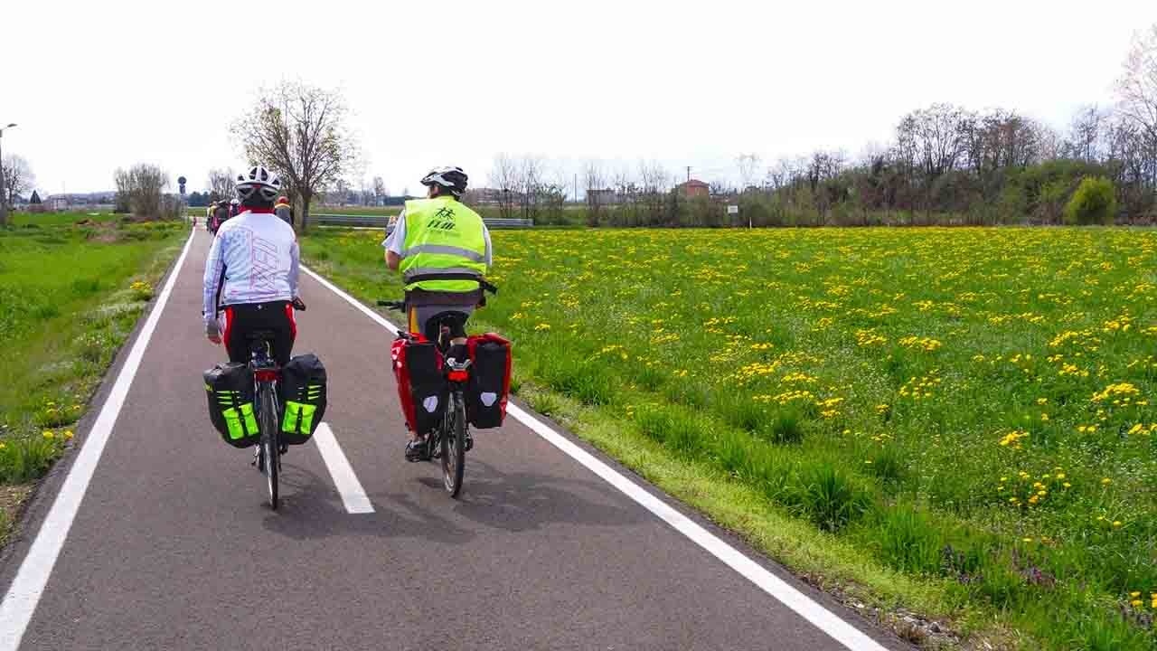 Decalogo cicloturismo bici &Dintorni