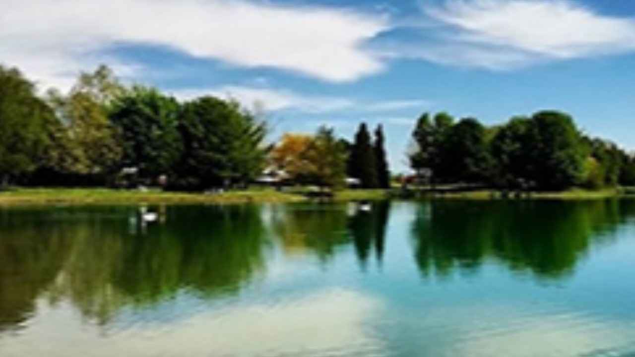 AL LAGO SIRENETTA COI COLORI D'autunno. ATTENZIONE POSTI IN TRENO ESAURITI bici &Dintorni